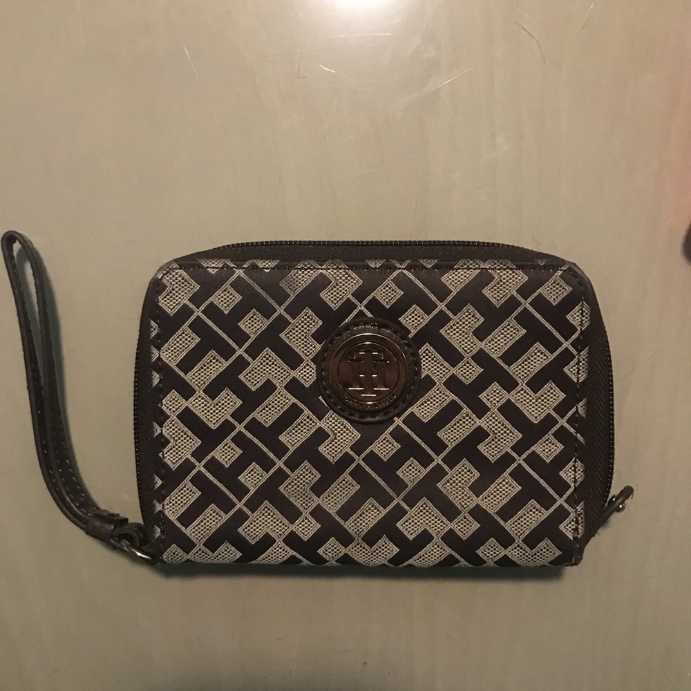 Tommy Hilfiger wallet